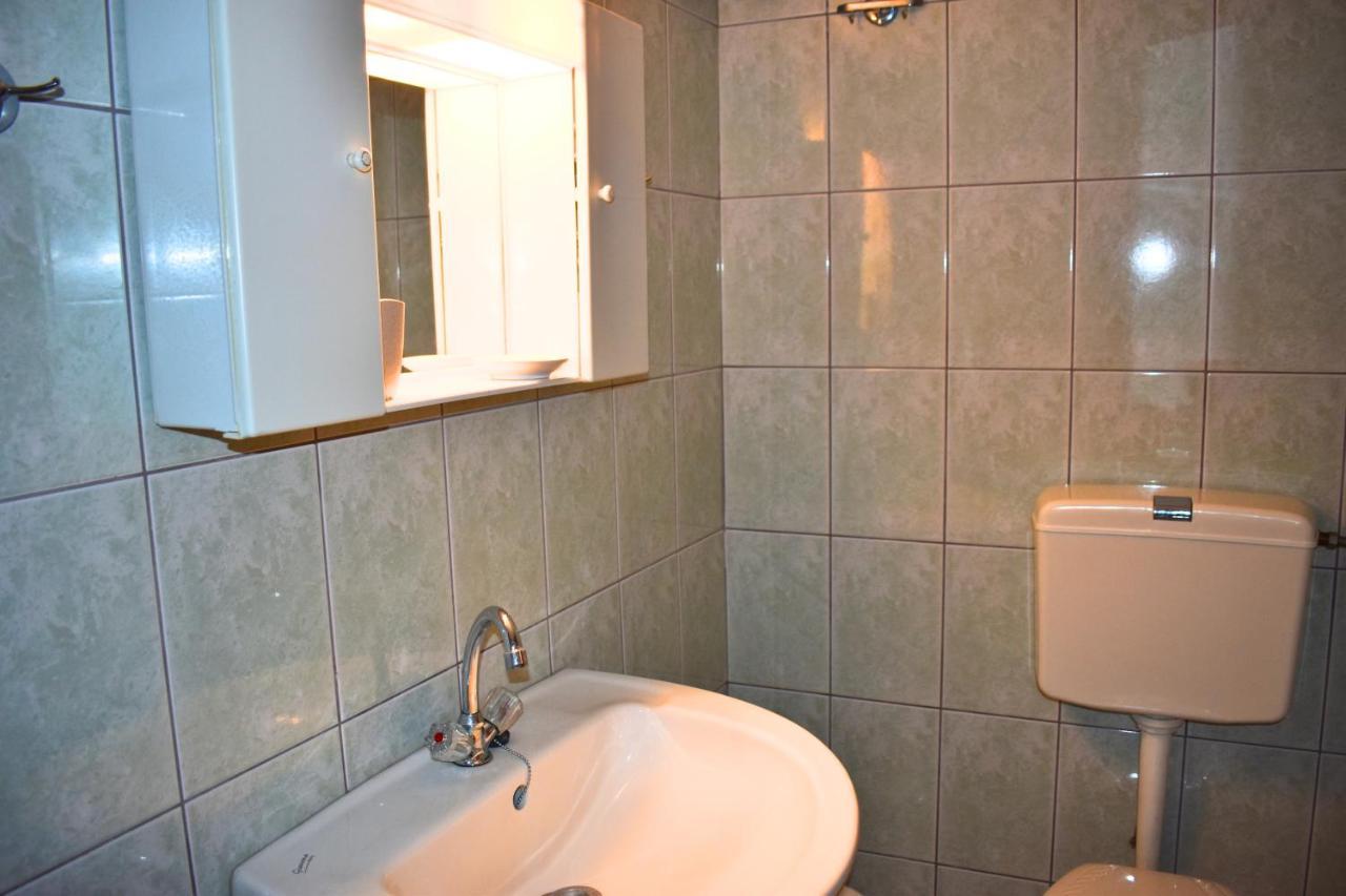 Lila'S Guest House Mikros Prinos Ngoại thất bức ảnh